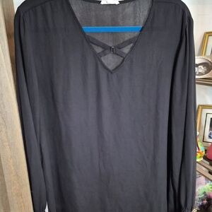 Maurices Classic Black Top